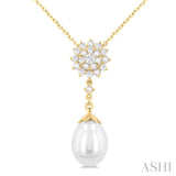 1/5 Ctw Sunflower 9X7 MM Cultured Pearl Drop and Round Cut Diamond Fashion Pendant With Chain in 14K Yellow Gold