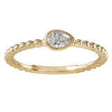 14 KT Pear Shape Shape Yellow Gold Diamond Ring