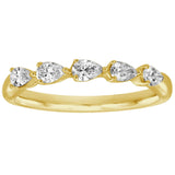 14 KT Pear Shape Shape Yellow Gold Diamond Ring