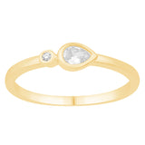 14 KT Pear Shape Shape Yellow Gold Diamond Ring